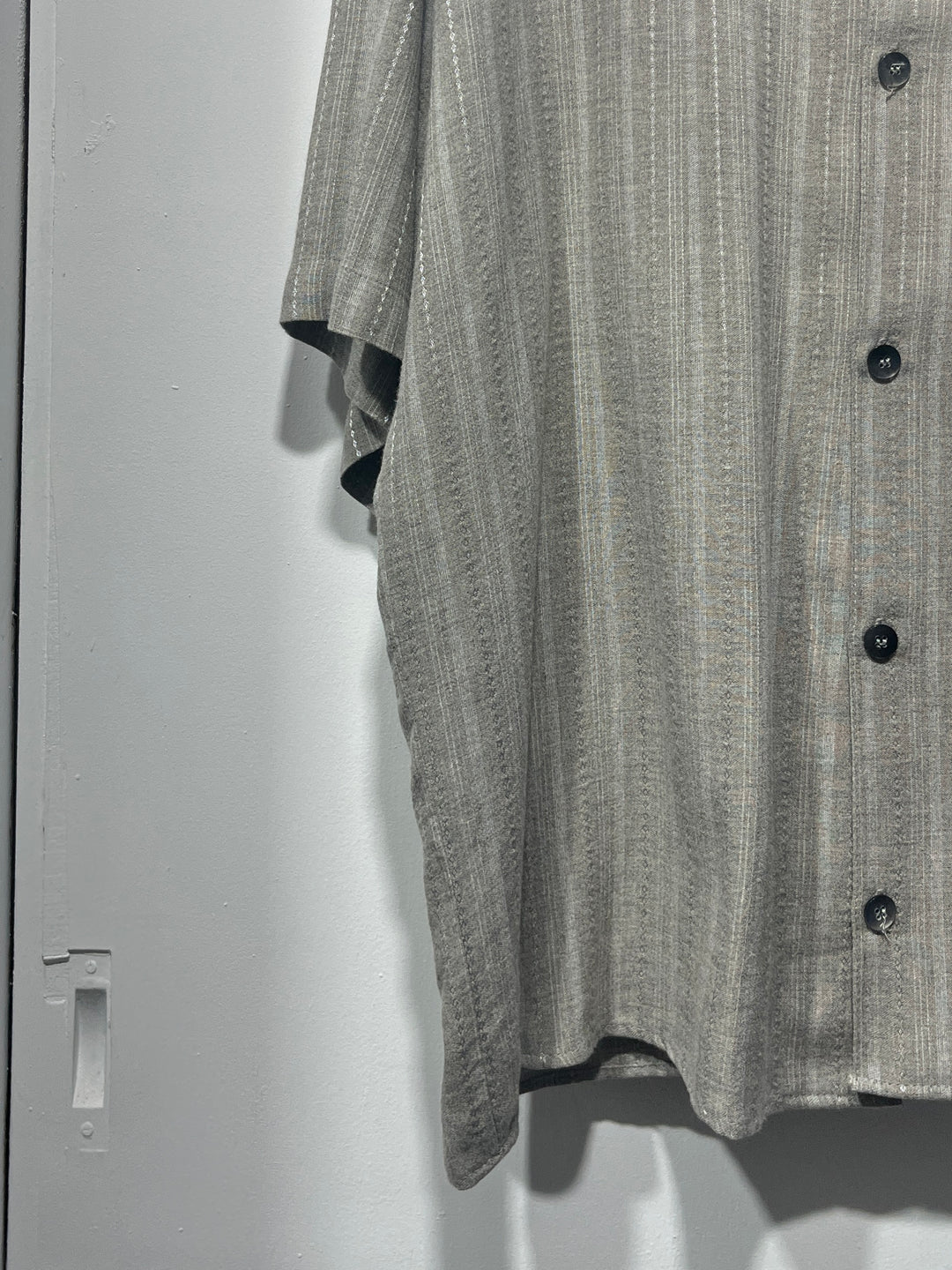 1990-00s gray stripe s/s shirt