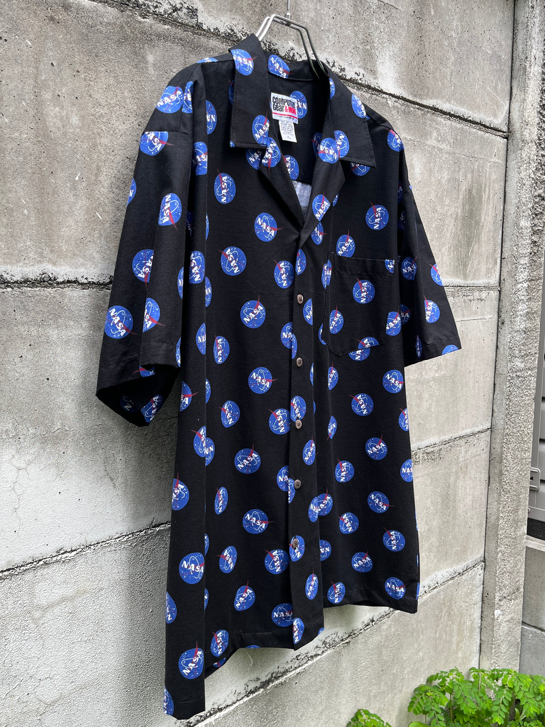 1990-00s USA made NASA all over print s/s shirt