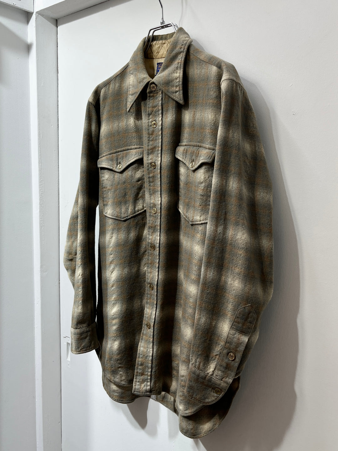 1970s USA made "PENDLETON" ombré checkered shirt