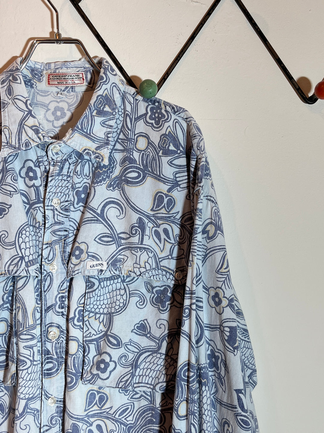 1980-90s USA made "GUESS" art pattern shirt