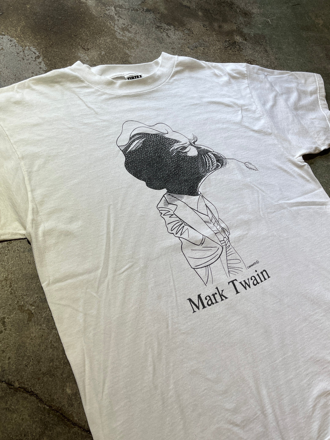1990s Largely Literary Mark Twain art print T-shirt