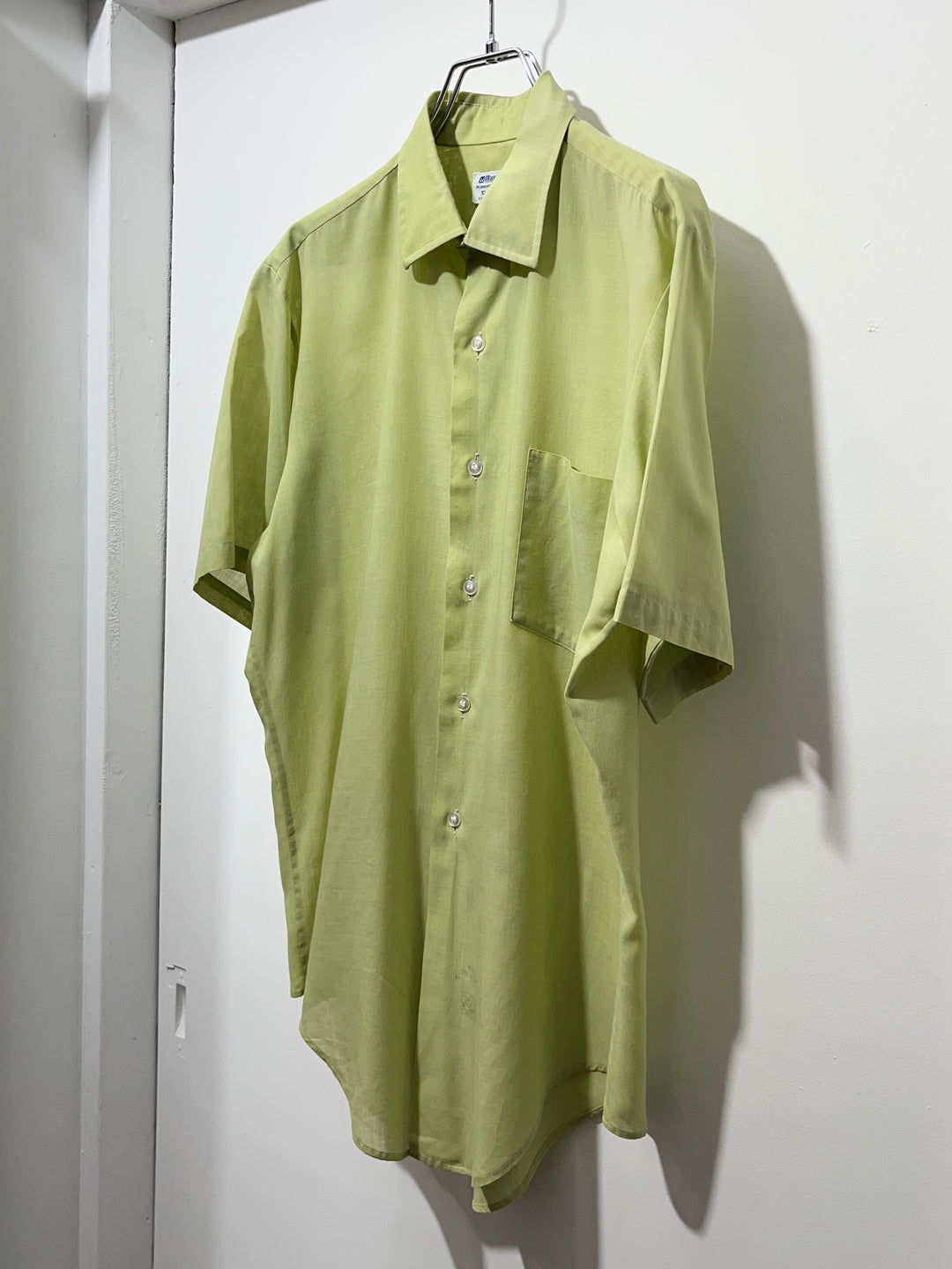 1960-70s  USA made "Manhattan" lime green s/s shirt