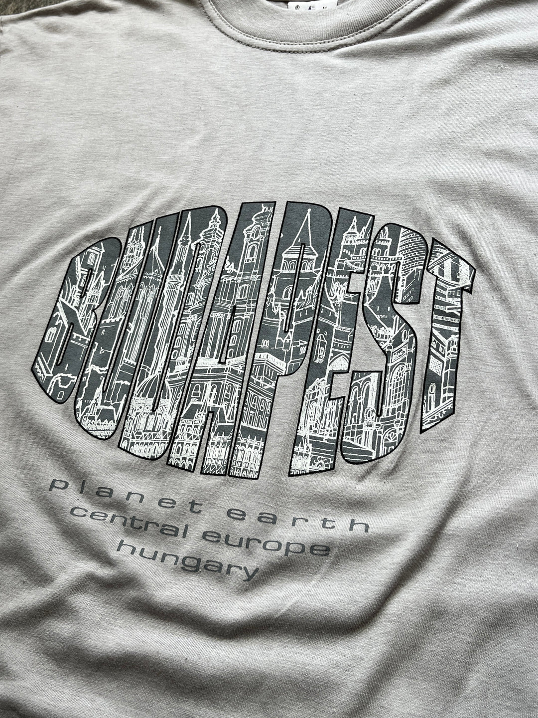 1990-00s Budapest graphic souvenir T-shirt
