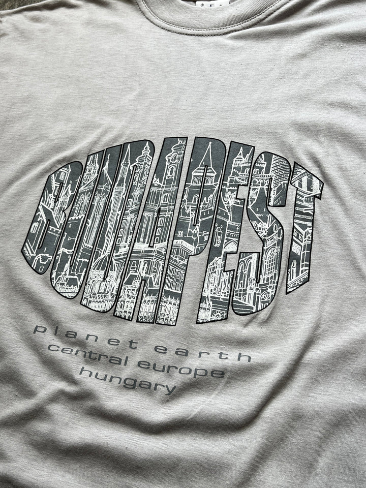 1990-00s Budapest graphic souvenir T-shirt