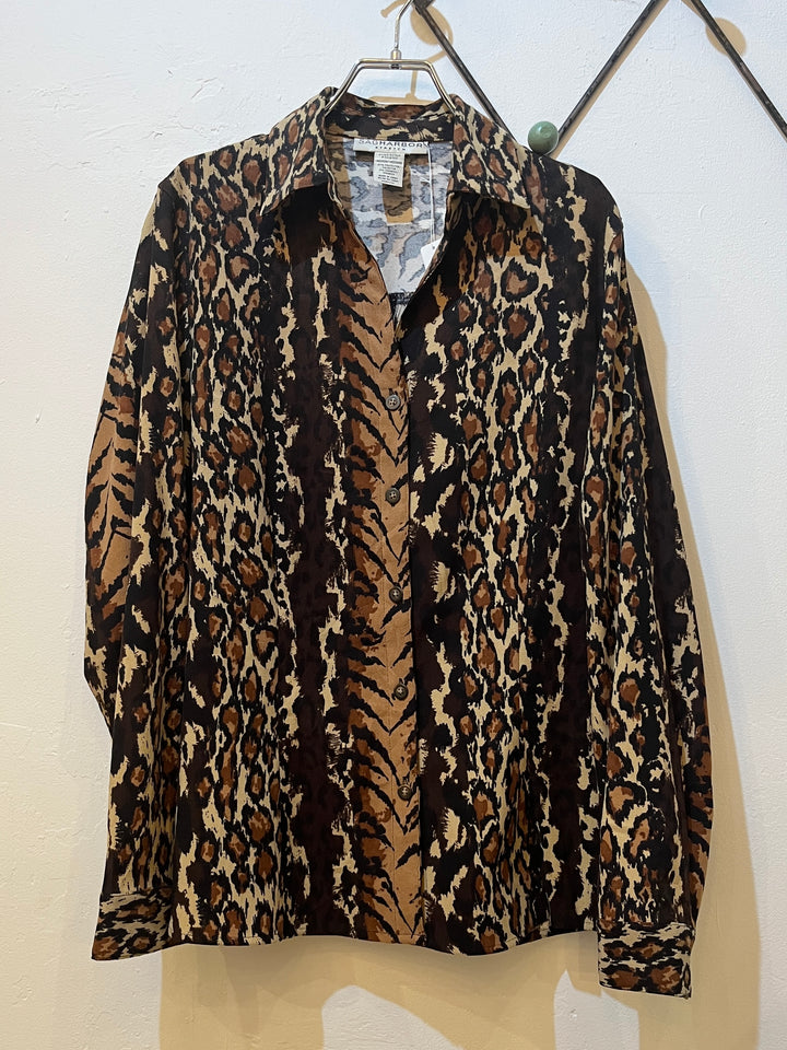 1990s leopard pattern shirt