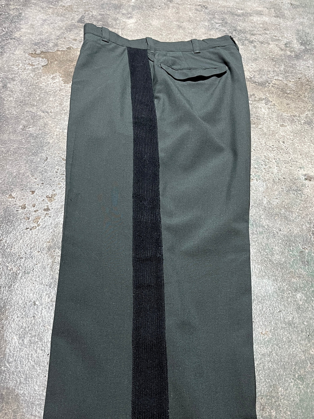 1960-70s black line slacks