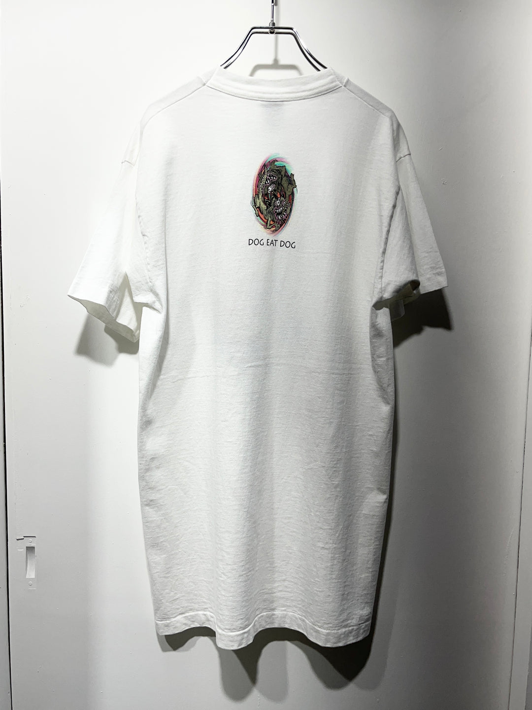 1990s USA made "DOG EAT DOG" graphic art T-shirt
