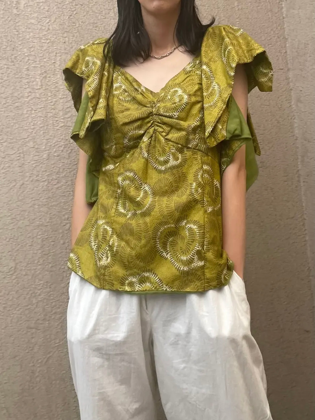 batik volume frilled sleeves deformation tops