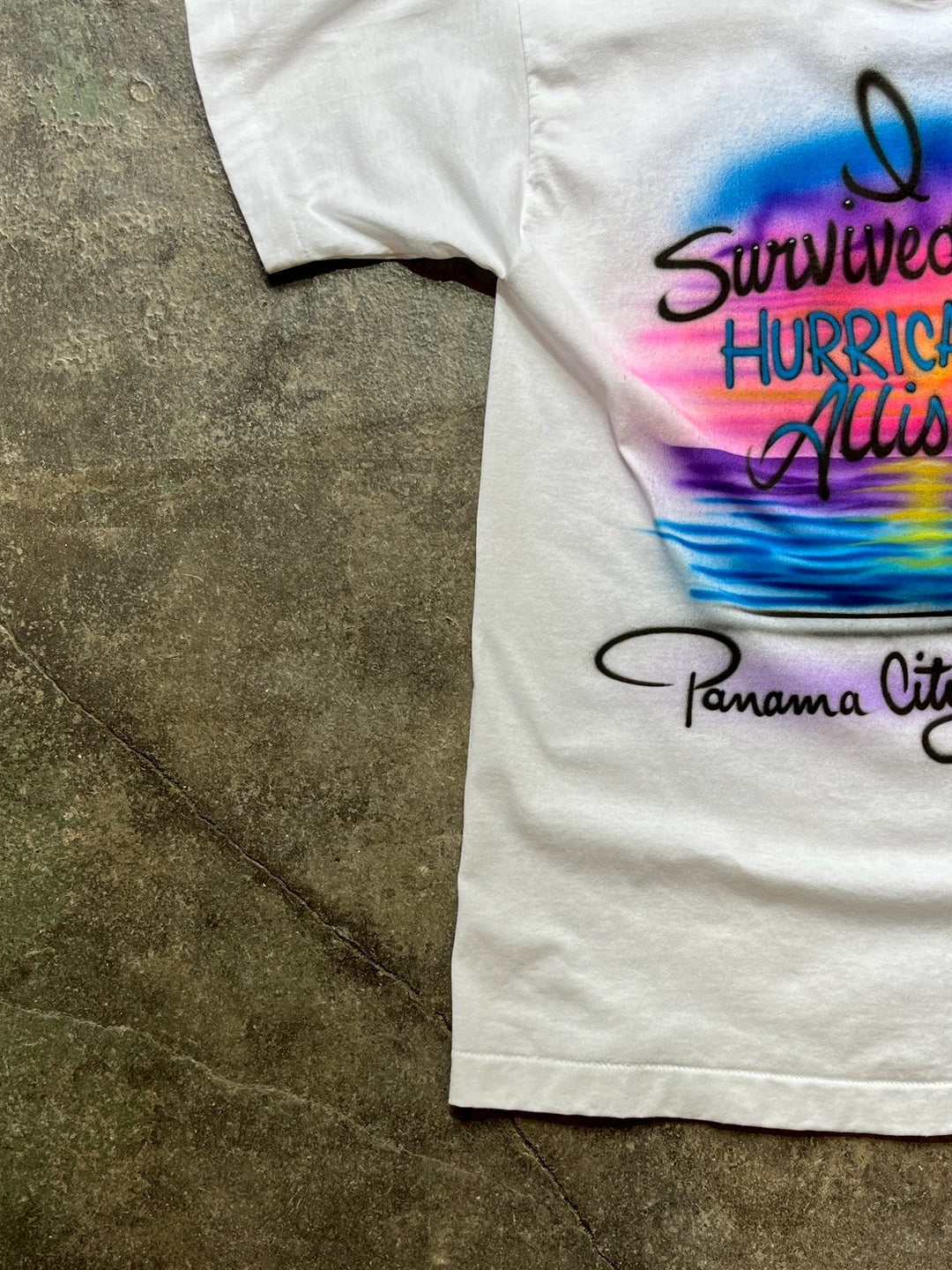 1990s USA made Hawaii sunset art souvenir T-shirt