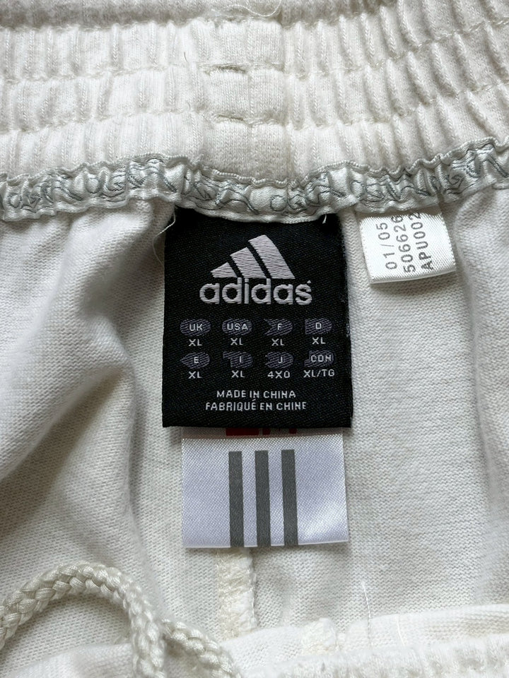 2000s "adidas" white × black training shorts