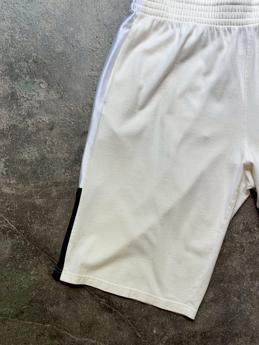 2000s "adidas" white × black training shorts
