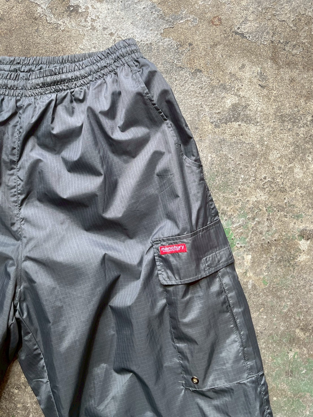 1990-00s nylon cargo shorts