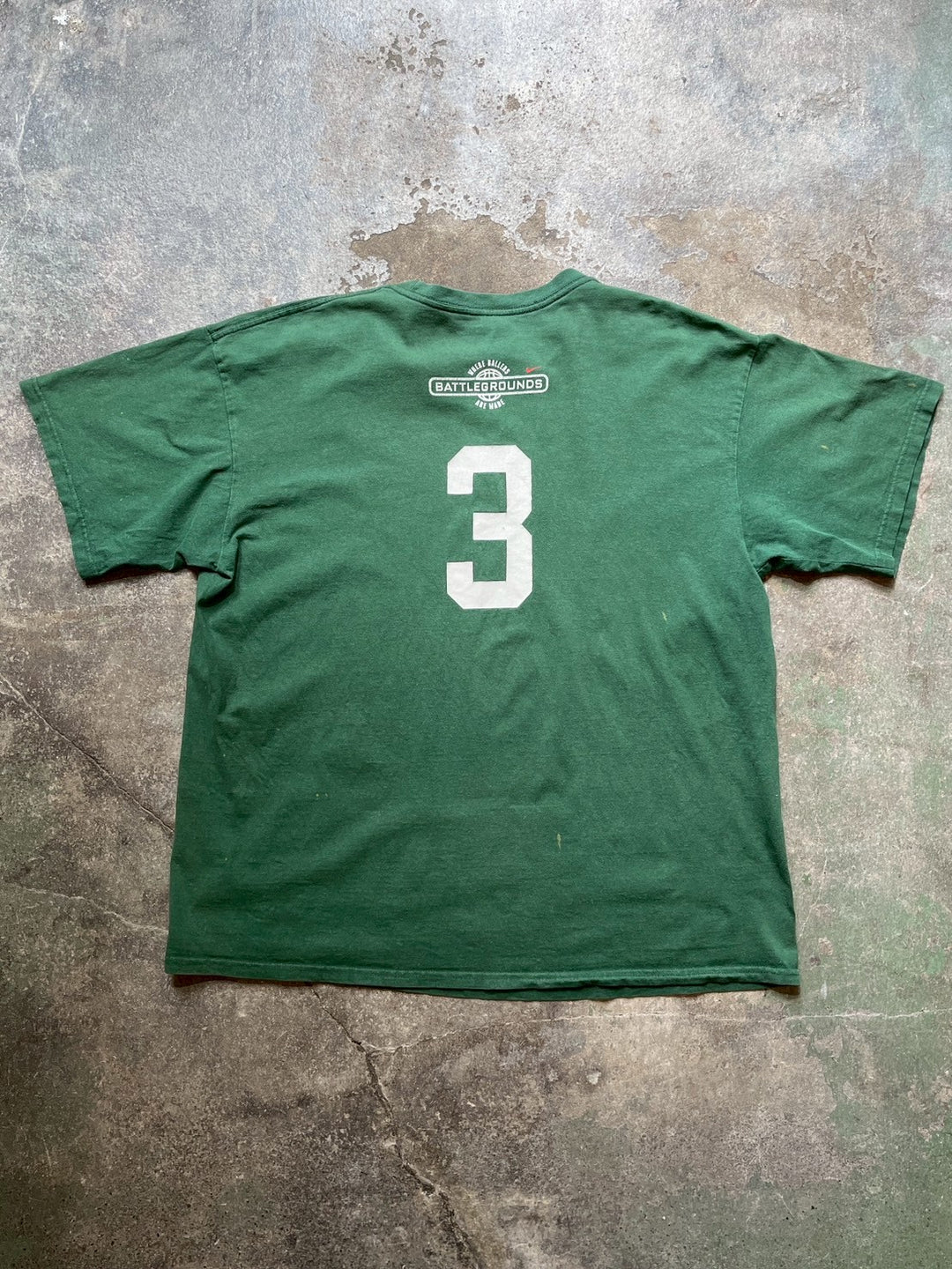 2000s USA made "NIKE" battle grounds logo print T-shirt