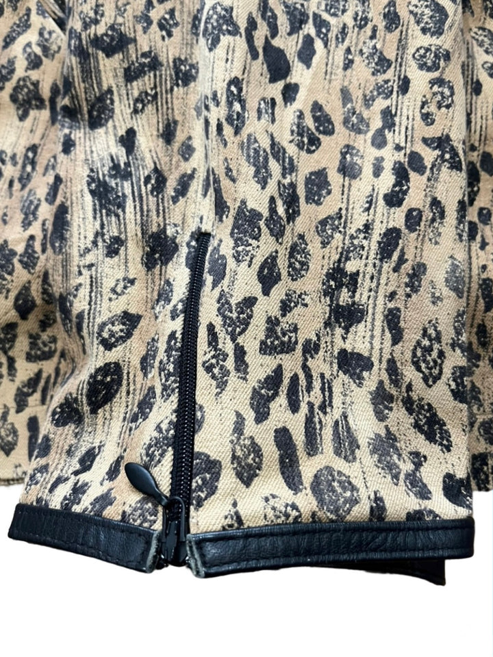 total pattern zipup design jacket